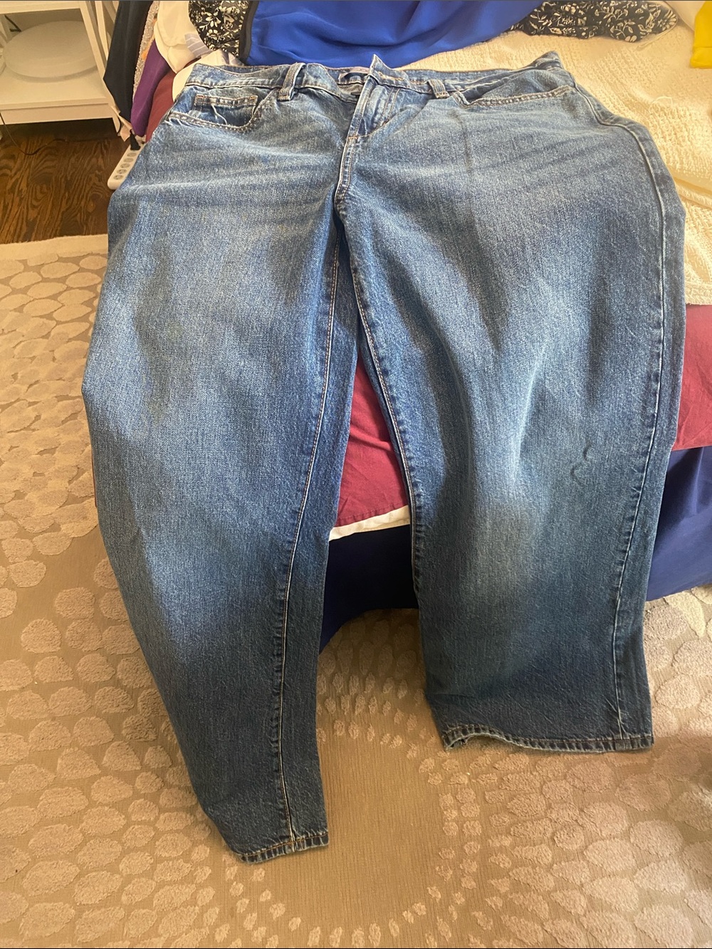 Joes women’s low rise wide leg Jeans- never been worn.